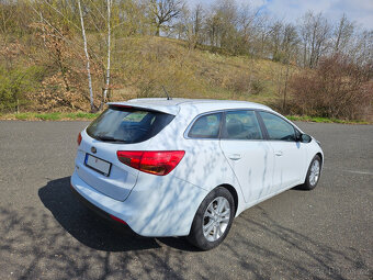Kia Cee´d SW 1.6 GDi - 4