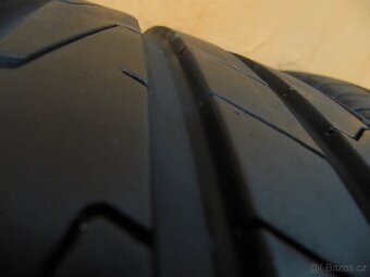 Pneu 235/55/18 Hankook - 4