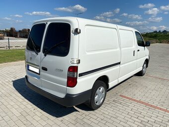 Toyota HiAce 2,5 TD D4D, r.v. 2012, koupeno v ČR, 1. majitel - 4