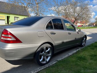 Mercedes-Benz C 220 CDI W203 - 4