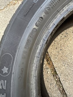 Použité letní pneu: 225/55/R17 - 2 kusy - 4
