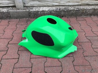 KAWASAKI ZX6R - 4