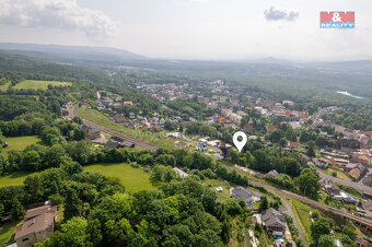 Prodej pozemku k bydlení, 991 m², Hrob, ul. Husova - 4