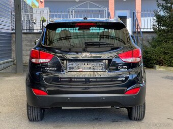 Hyundai ix35 100 kW, 2.0 CRDi, 4x4, UZÁVĚRKA, KŮŽE - 4
