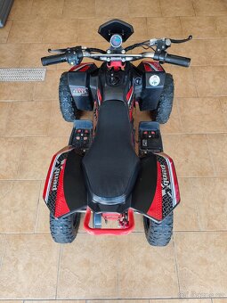 Prodám elektrickou dětskou čtyřkolku Madox 1000W - 4