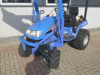 Traktor Iseki TXG23 4wd HST - 4