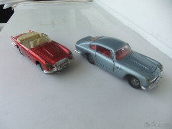 Dinky Toys: ASTON MARTIN vyborny,zbierkovy 100% stav - 4