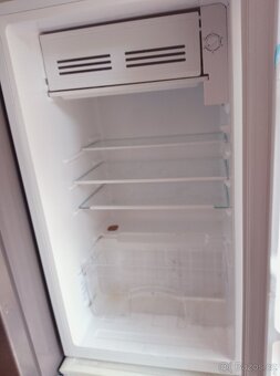 Dobrý den, prodám lednice 80x45 - 4