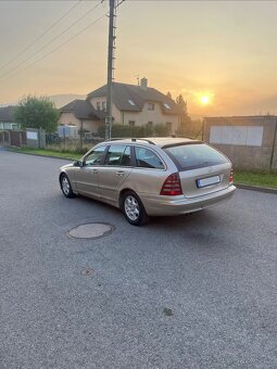 Mercedes-Benz c220 CDI - 4