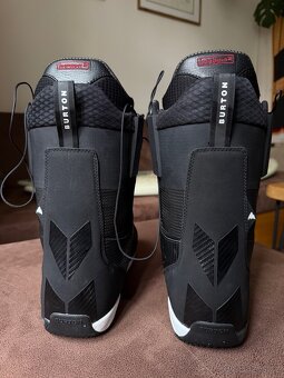 Burton ION 44,5 snowboardové boty v super stavu - 4