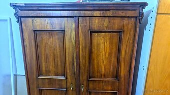 Starožitný nábytek za odvoz - Šatní Skříň ZAMLUVENO - 4