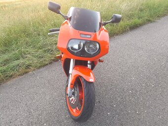 Moto Suzuki GSX-R 750 w z roku 1993 - 4