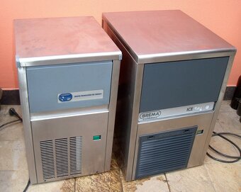 Myčka na nádobí. Výrobník ledu. Barovou myčku.Nařezak.Váha - 4