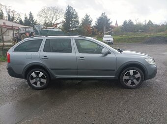 Škoda Octavia Scout - 4