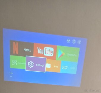 Mini Projektor Wi-Fi & Bluetooth Android Heelly 8+1GB - 4