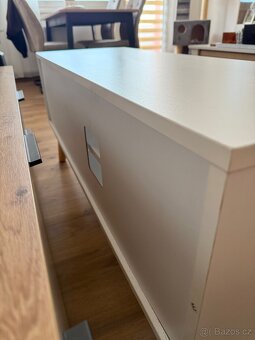 TV stolek - 4