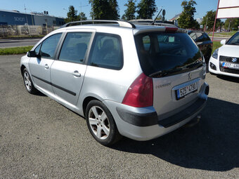 Peugeot 307 2.0 i - 4