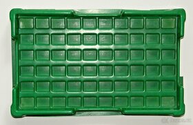 Plastová plata pro drobné součástky, materiál - 4