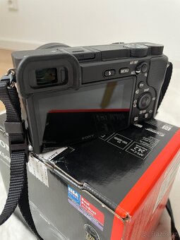 Sony A6400 + základní objektiv 16-50mm f3.5-5.6 - 4