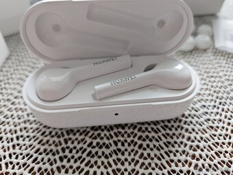 Huawei Freebuds Lite - 4