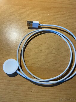 Apple Watch Series 4 – 40 mm, Stříbrné - 4