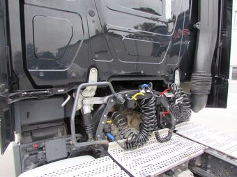 Predám ťahač MERCEDES BENZ Actros 1845Rok výroby: 2017 - 4