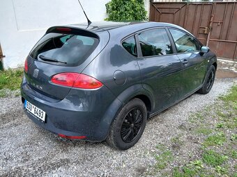 Seat Leon 1.6 75kw 2008 servisní kniha 149t/km - 4
