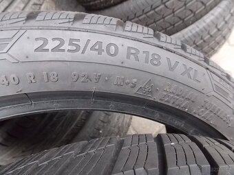 Zimní pneu 225/40 R18 - 4