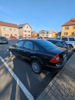 Ford Focus 1.6 benzín - 4