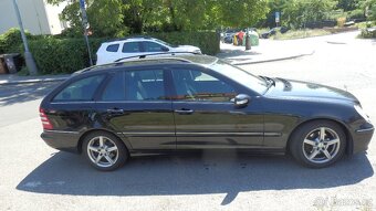 Prodám Mercedes-Benz C220 W203 Avantgarde - 4