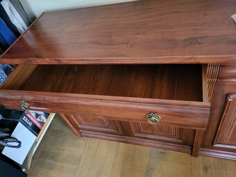 NEVKUSNÁ KOMODA RETRO SKŘÍŇ PRO MILOVNÍKY HNUSU - 4