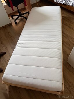 Stohovatelná postel a dvě matrace - 4
