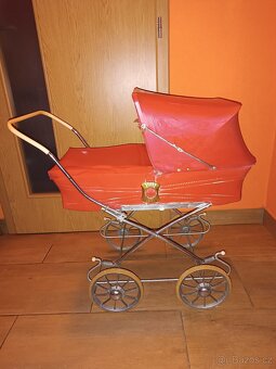 Retro dětský kočárek pro panenky - 4