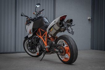 KTM 990 Super Duke R - 4