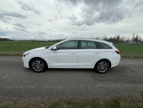 Hyundai i30  combi, rv 2018, top výbava - 4