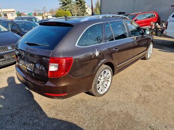Škoda Superb 2,0TDI 125KW ELEGANCE PANORAMA - 4