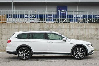 Volkswagen Passat Alltrack 2.0 TDI SCR BMT 4MOTION 6DSG - 4