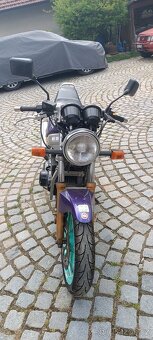 Moto - 4