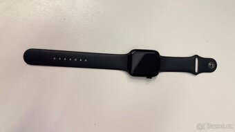 Apple Watch 8 Space Grey, krásný stav - 4