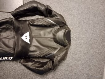 Dainese kombinéza, batoh,boty cena za vše - 4