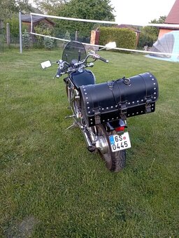Suzuki VS 1400 Intruder - 4