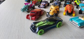 Hot Wheels 26ks. - 4