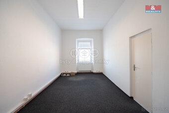 Pronájem kanceláří 95 m², Pardubice, ul. 17. listopadu - 4