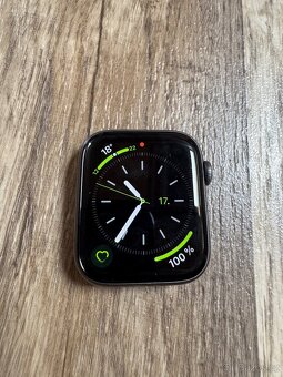 Apple Watch series 4 44mm - 4