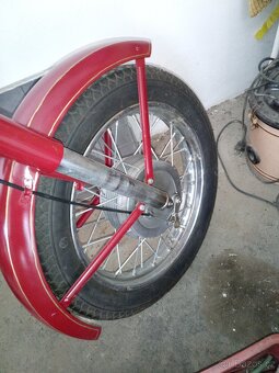 JAWA 250 / 592 - 4