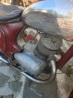 Jawa 250/353 - 4