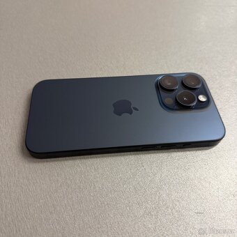iPhone 15 Pro 256GB blue titan, 12 měsíců záruka - 4