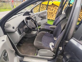Renault Scénic - 4