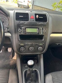 VW Golf 5 - 4