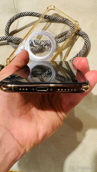 Prodám zlatý iPhone 11PRO 64GB v super stavu - 4